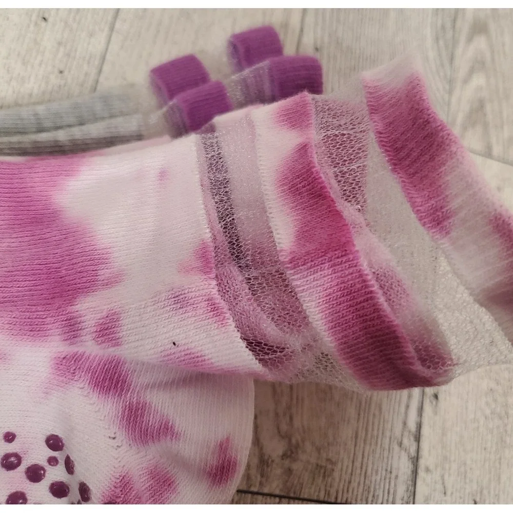 Calia Studio Socks Quarter Gripper Womens Tie Dye 2pk Lot of 2 Carrie Underwood